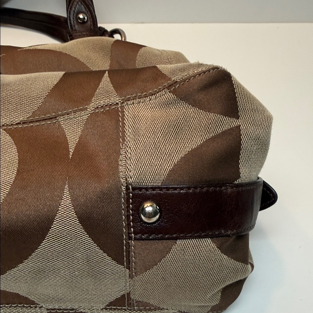 Coach Brown and Tan Signature Shoulder Bag - Picture 10 of 13